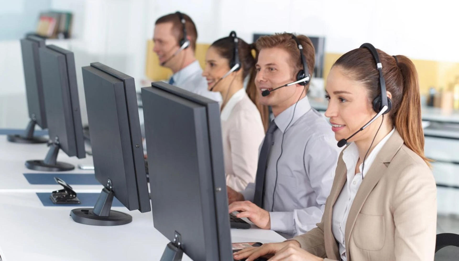 24/7 Customer Support: The Hidden Benefits of Answering Services