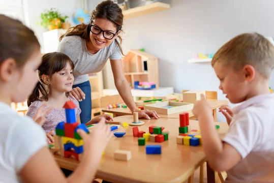 What are the Benefits of Early Childhood Education at Daycares?