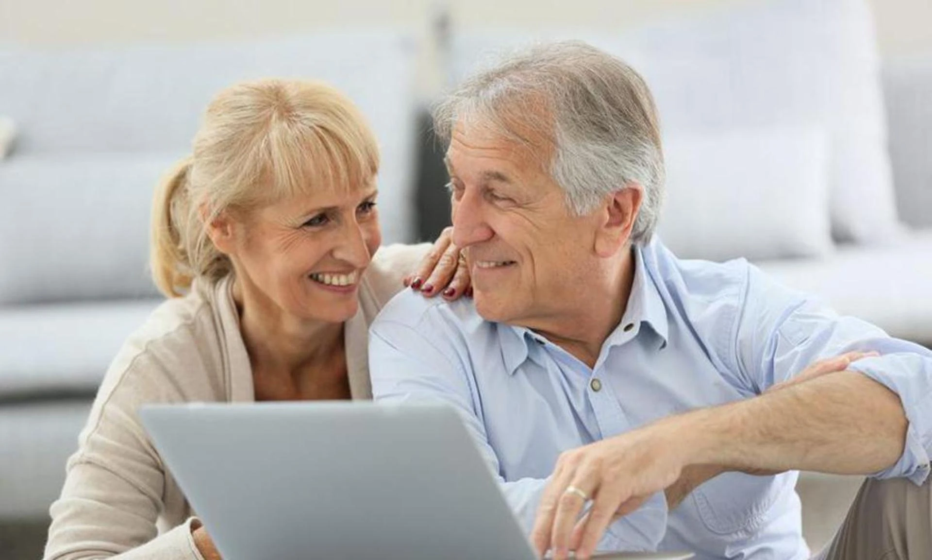 Benefits of Reading Habit For Seniors