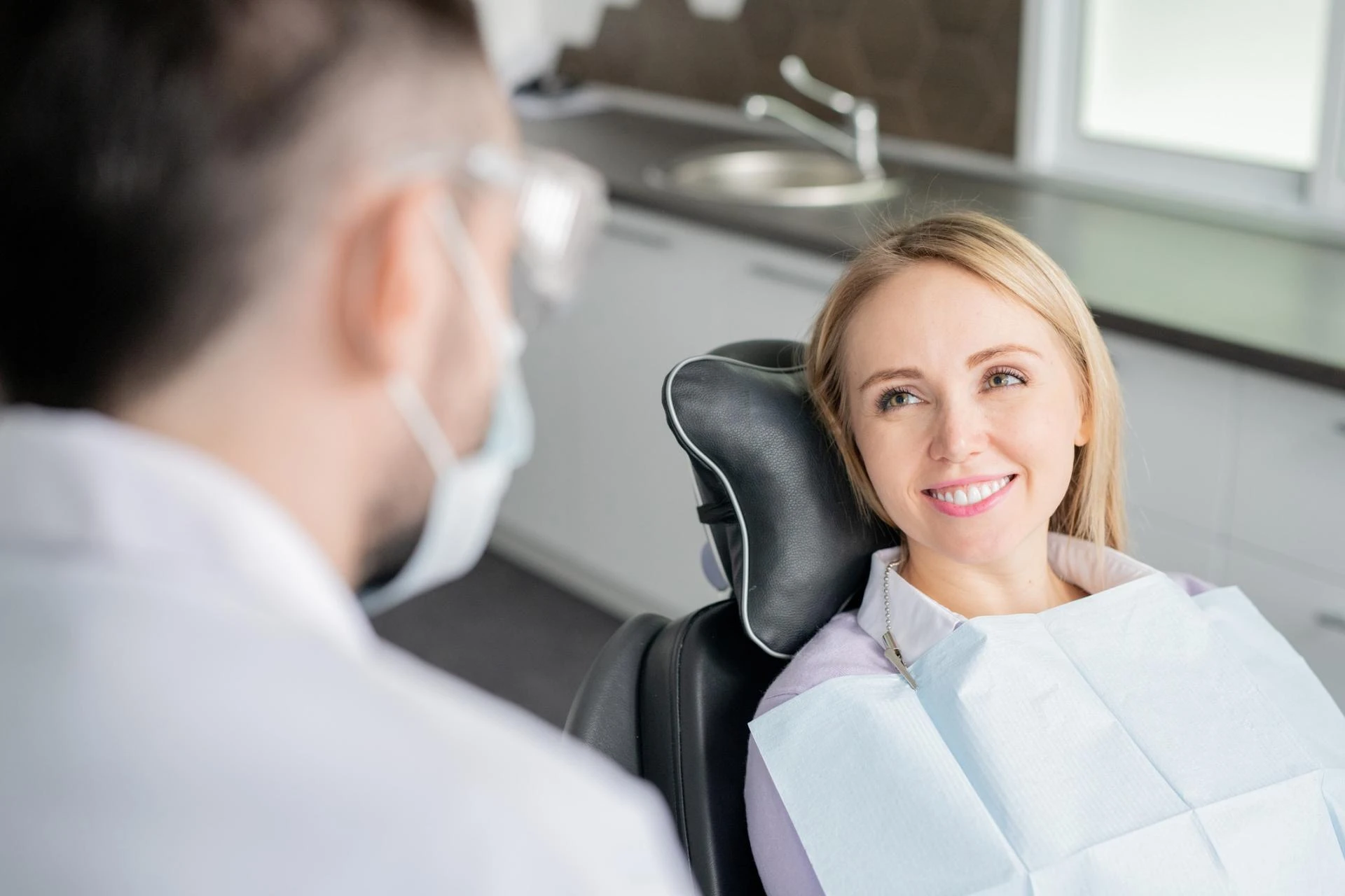 How To Find A Good Cosmetic Dentist