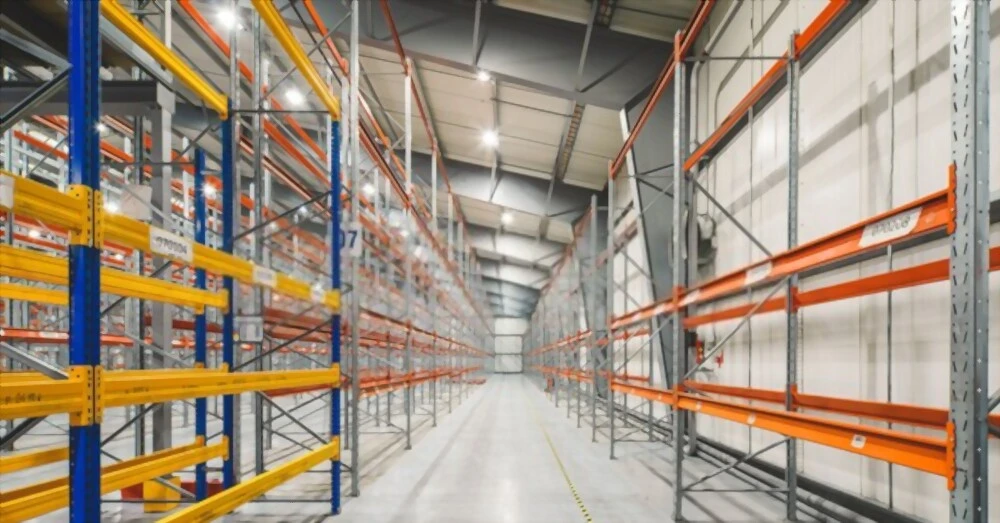 Benefits of Boltless Shelving