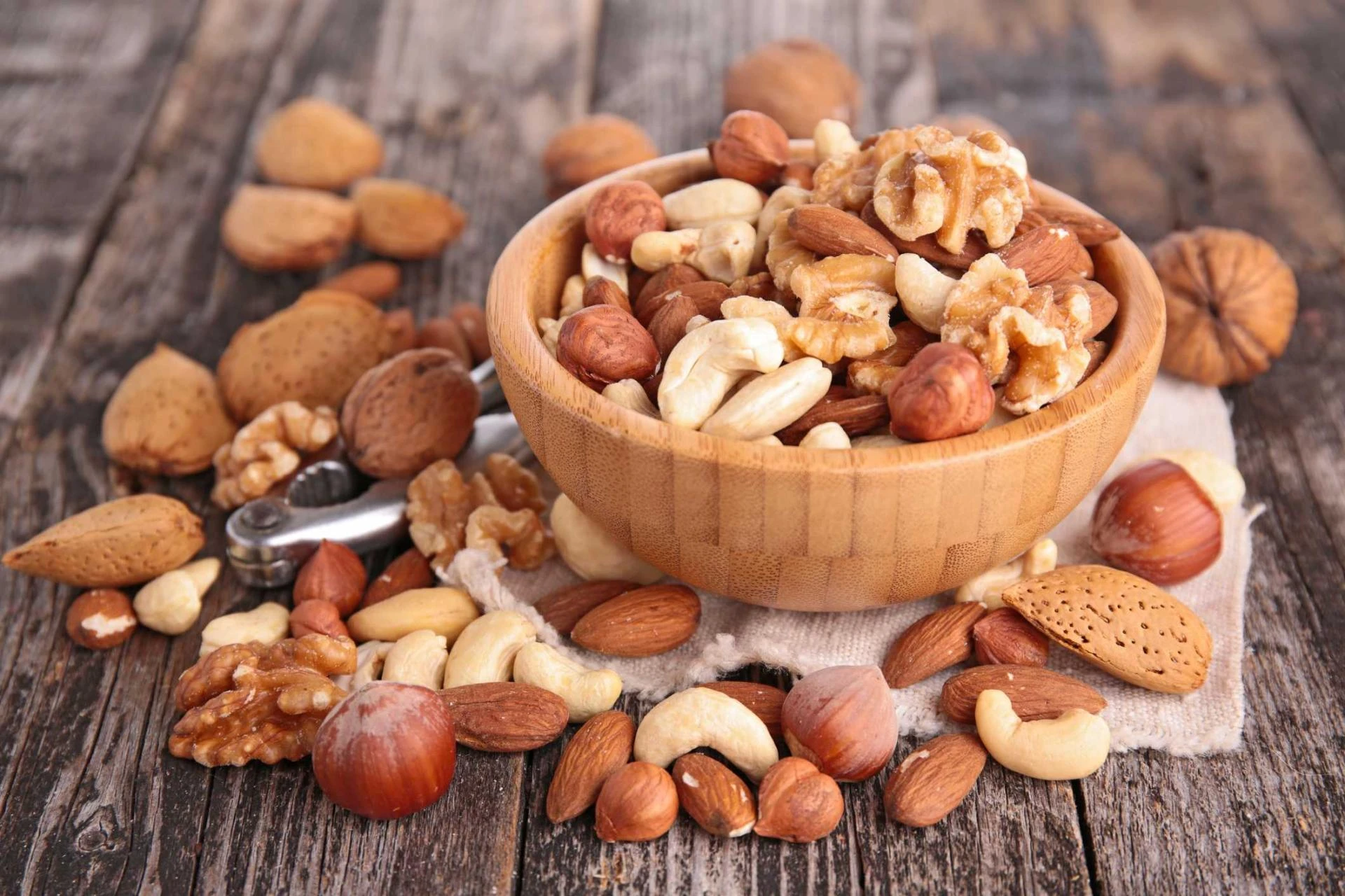 Brazil Nuts Provide Incredible Health Benefits
