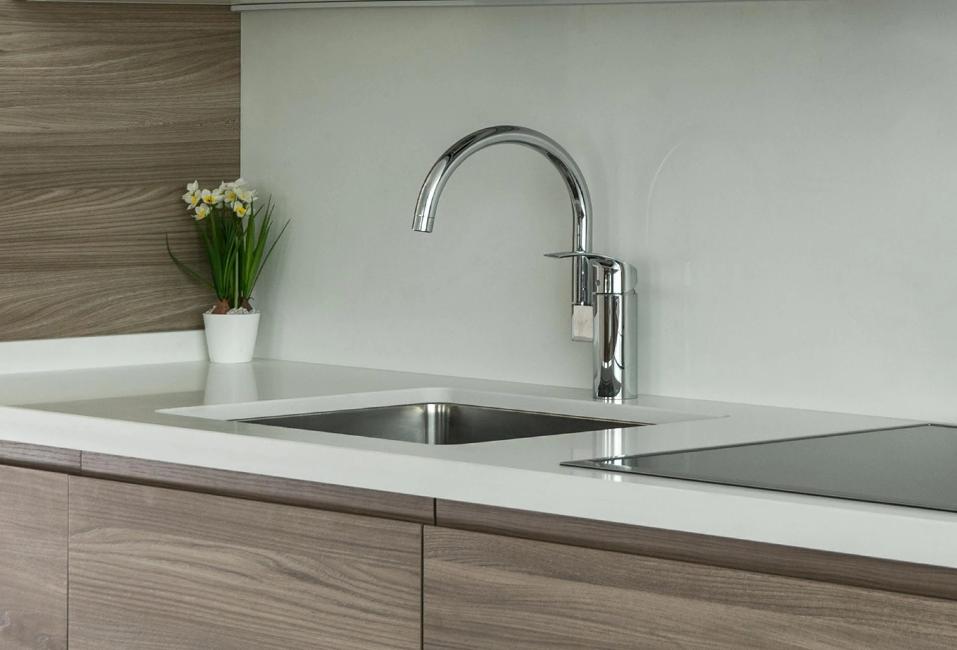 Kitchen Sink With Tap