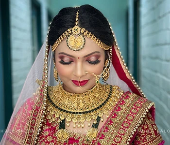 The best beauty salon in Varanasi for pre-wedding and bridal makeup.