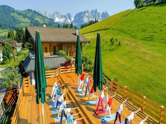 Join Online Yoga Classes For All Your Health With Sivananda