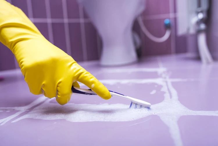 What is standard cleaning vs deep cleaning?