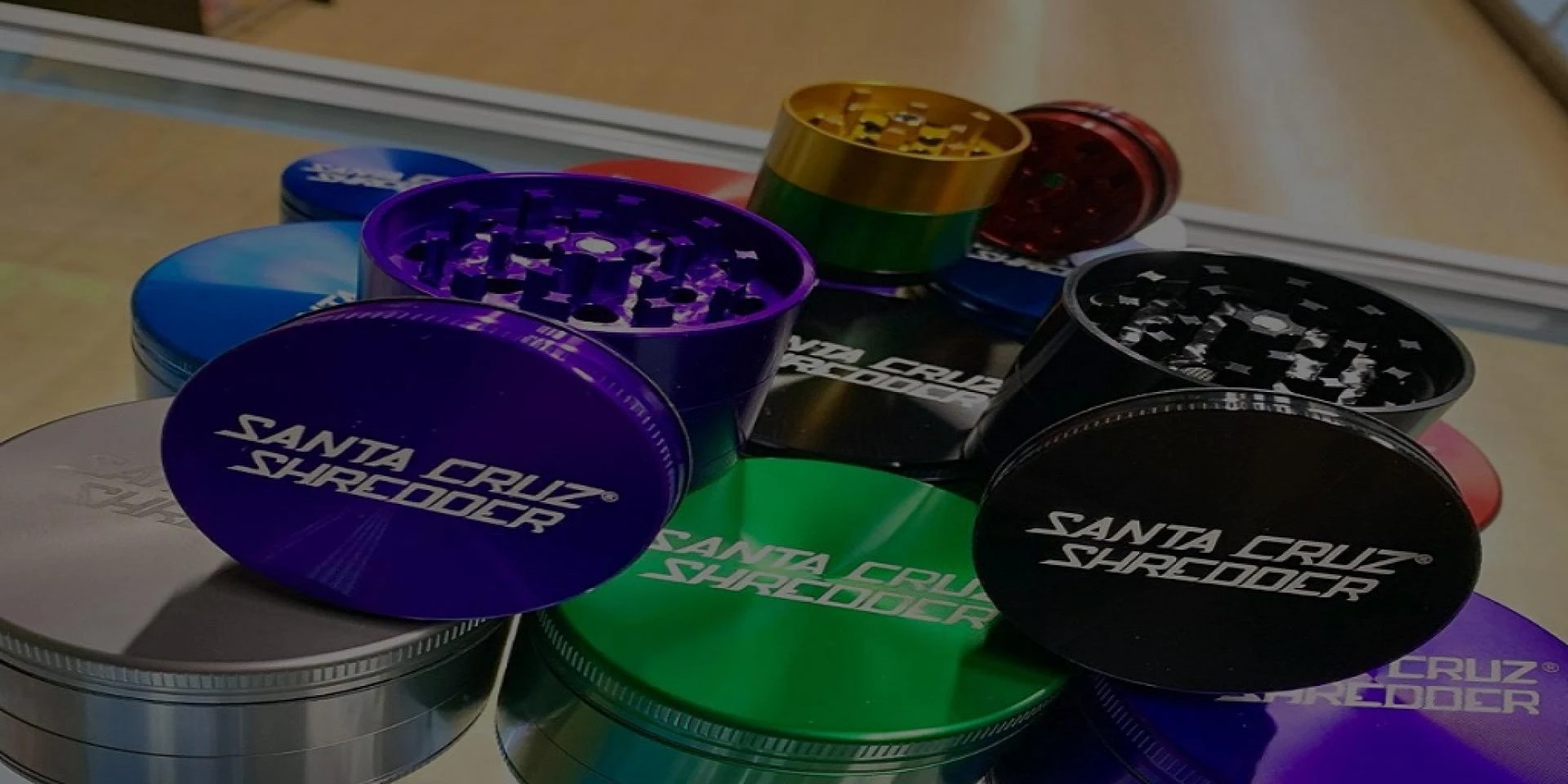 Going to a Physical Glass Head Shop Trumps Online Shopping. Here's Why.