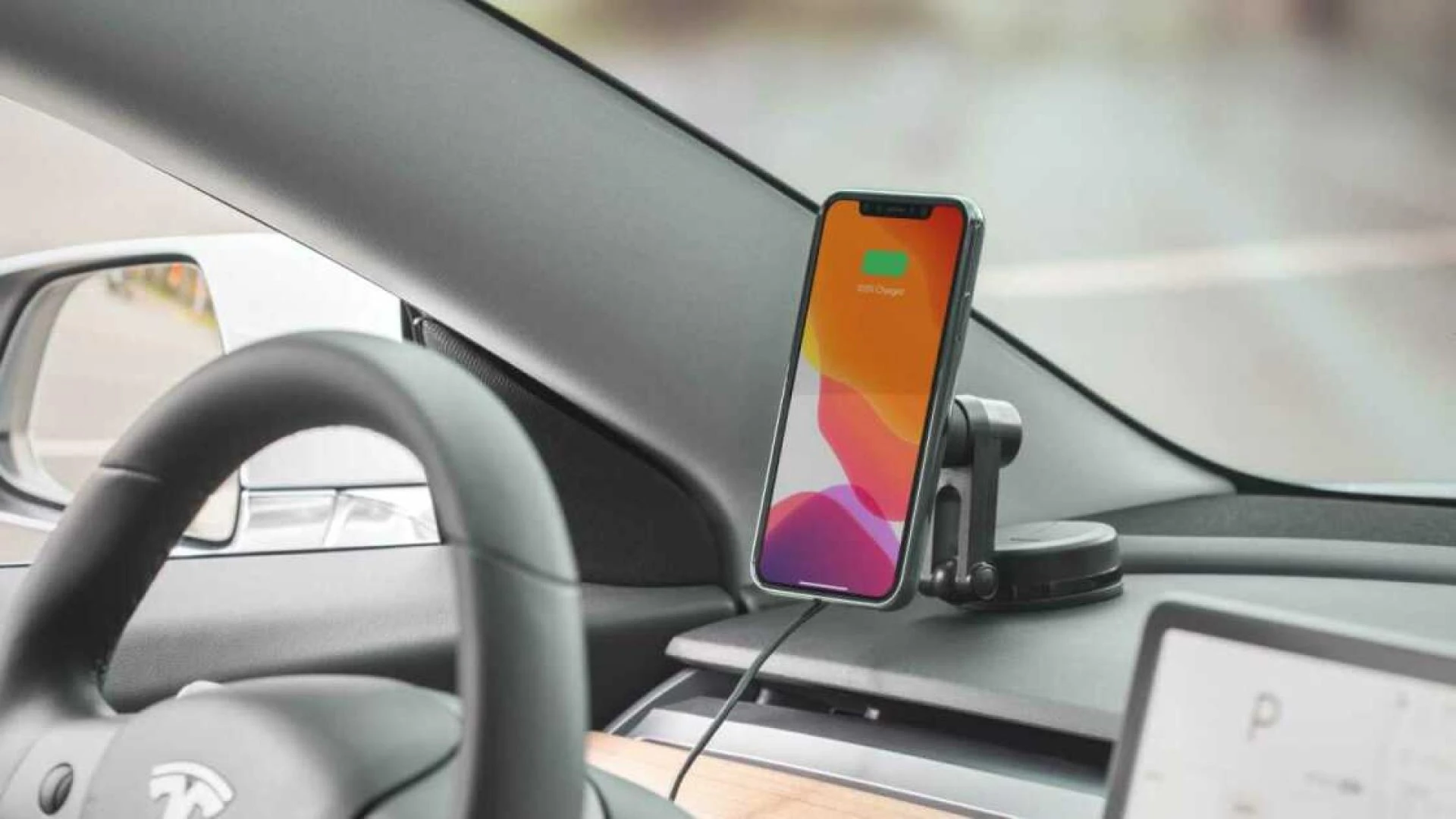Which mobile holder is best for a car?