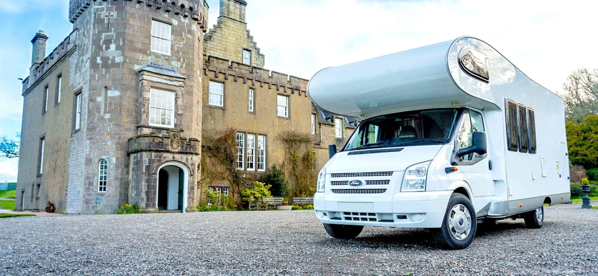 Why Should Hire A Campervan for Your Next Holiday in Picton, New Zealand?