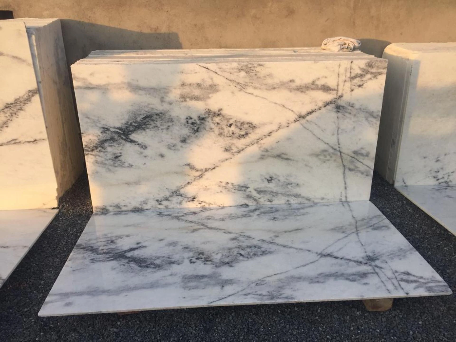 Buy Best White Marble from Mahaveer Marbles for Home and Office