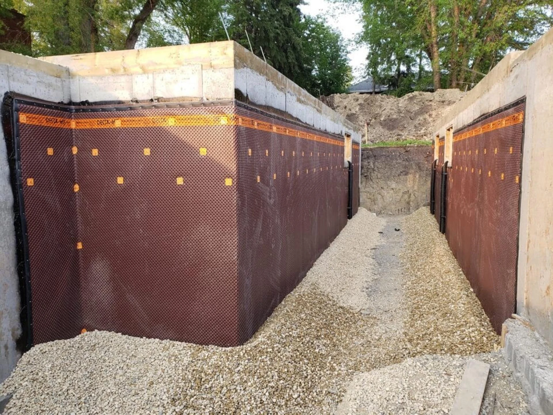 Distinctions between Commercial and Residential Contractors