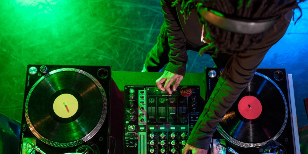 Best Audio Interfaces: A Comprehensive Guide for Music Enthusiasts