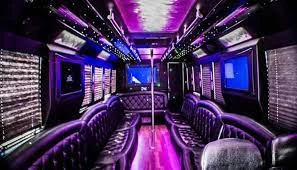 Limo services In Detroit, Michigan, we provide unrivalled luxury limousine services