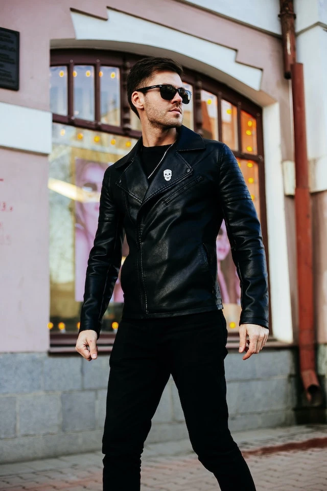 How to Choose the Perfect Mens Leather Jacket for Your Body Type