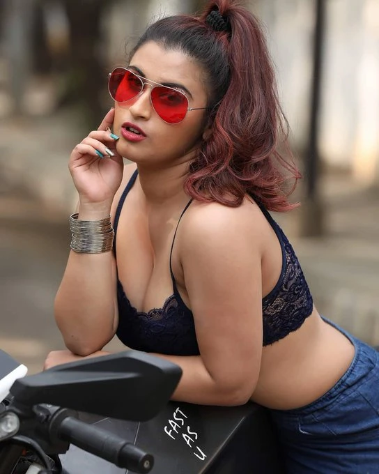 Call Girls in Delhi Near me 5-Star Hotel