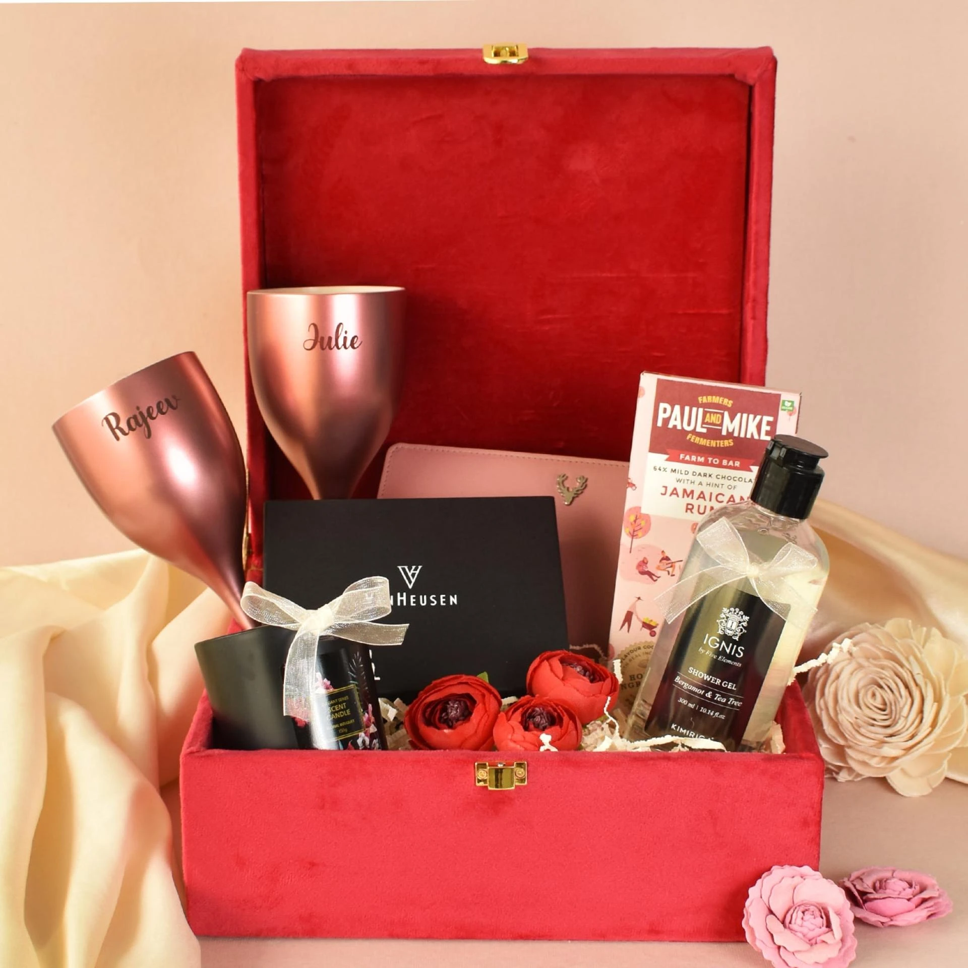 Crafting Love and Memories: The Perfect Personalized Gift Box for Couples