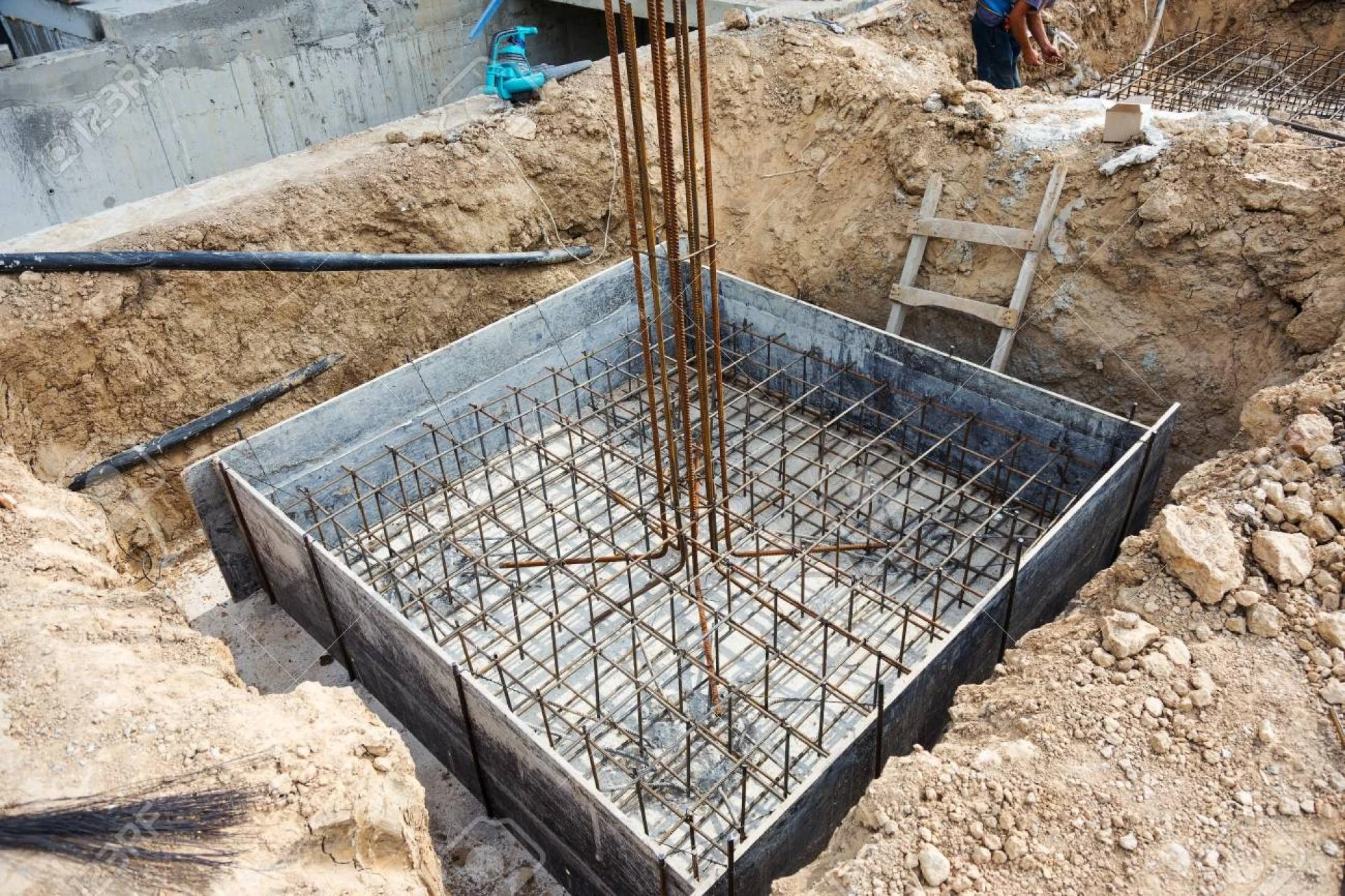 What Are the Signs of a Failing Foundation?