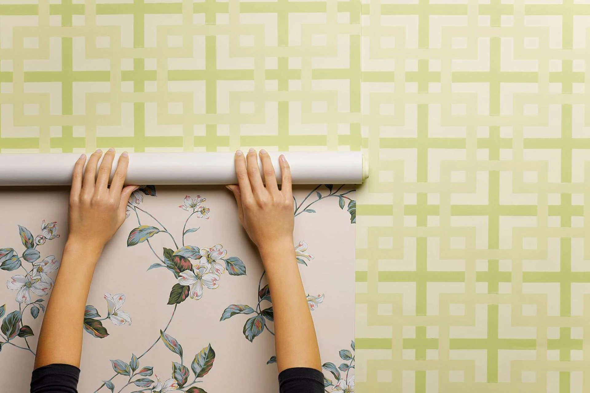 How Long Does Professional Wallpaper Installation Take?