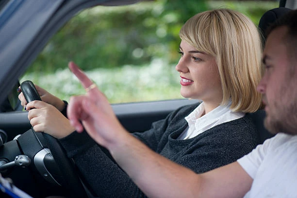 Improving Parallel Parking Skills for Driving Test with a Top Driving School