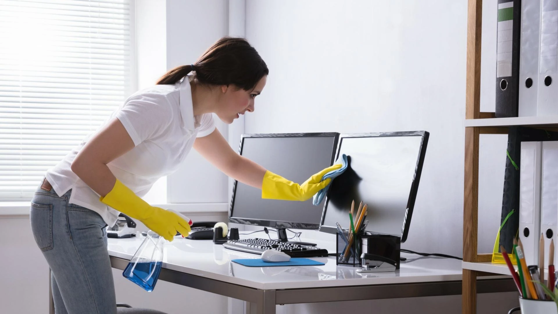 How Open Plan Offices Can Harm your Health: Office Cleaning Services