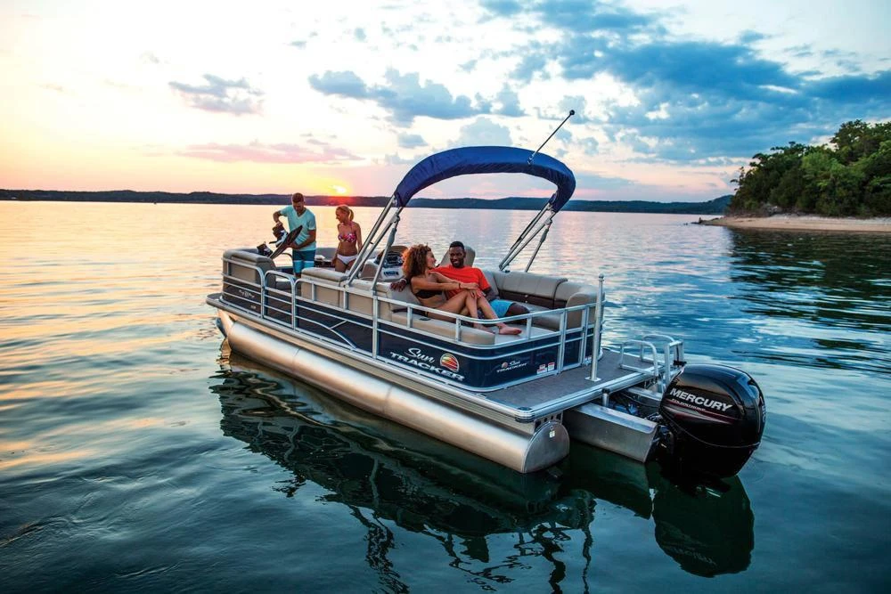 Sail into Serenity: The Pinnacle of Pontoon Rental Services