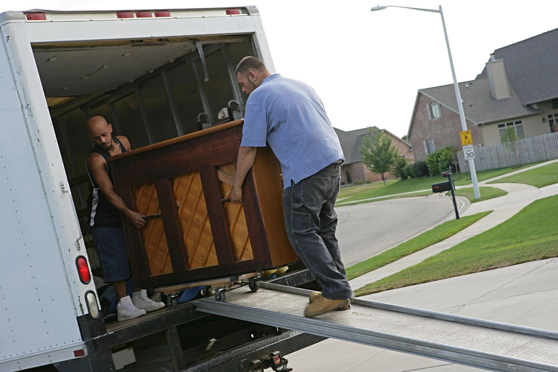 Moving to the Right Notes: Best Piano Moving Services Revealed