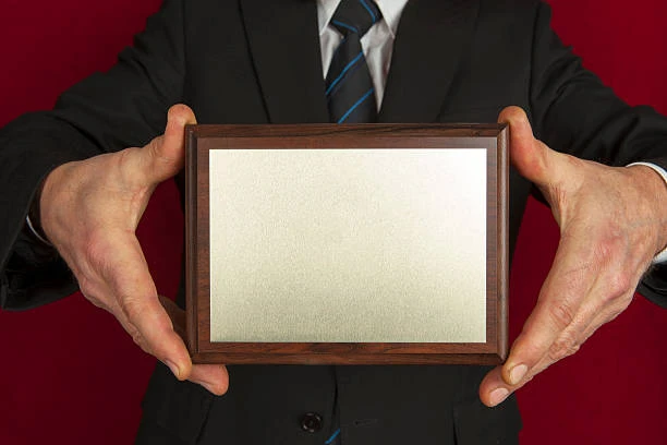 Wooden Plaques: To DIY or Not?