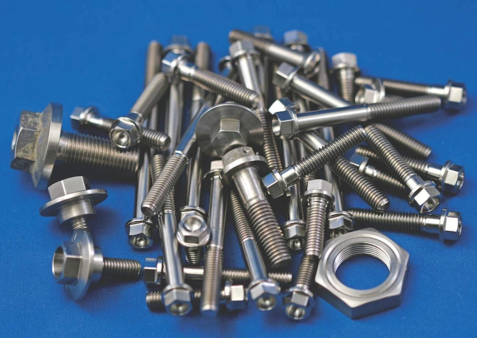 Uses and Applications of Hastelloy Fasteners