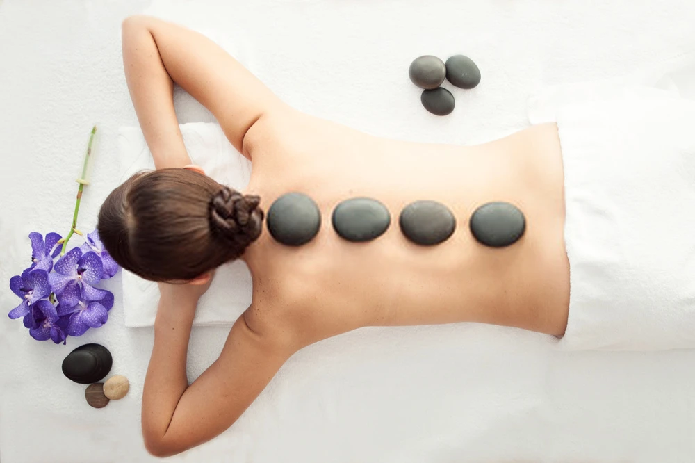 Hot Stone Massage - The La Stone Therapy Method