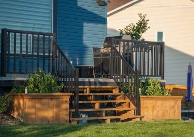 Top 5 Reasons to Choose Composite Decks in Calgary
