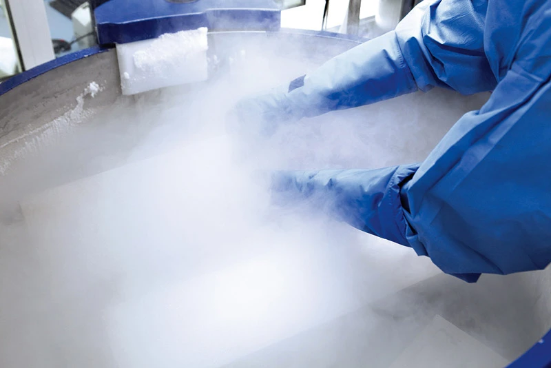 What Are The Best Cryogenic Deflashing Medias For Molded Components? Components?
