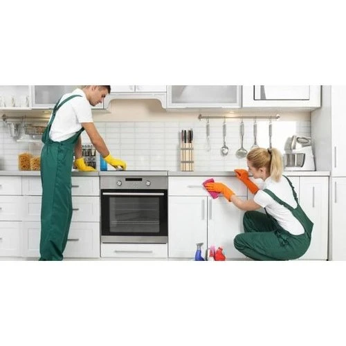 Professional Commercial Cleaning in Gurugram to renew your office