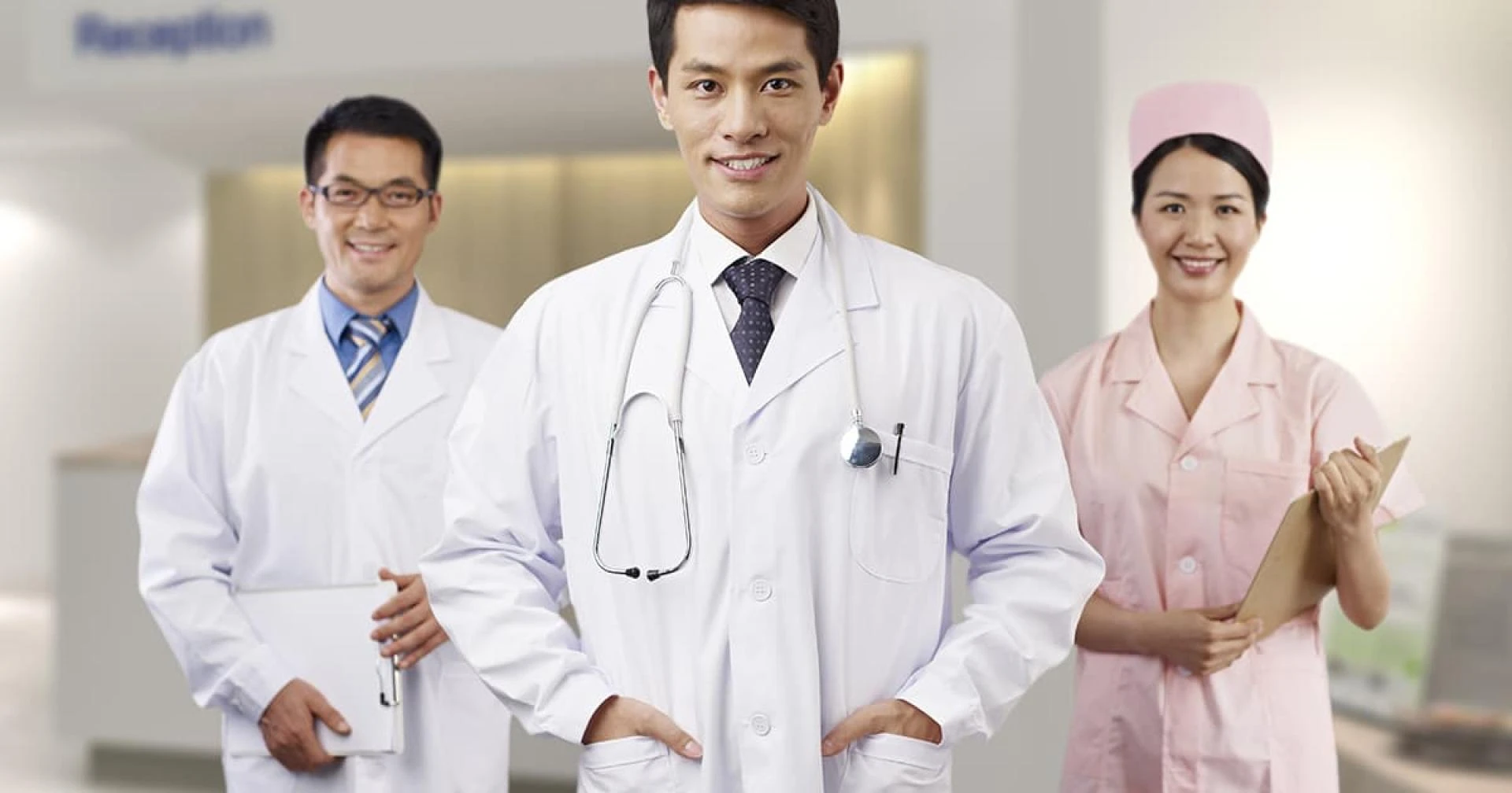What Is The Relevant Associate Consultant Doctor Salary In Singapore?