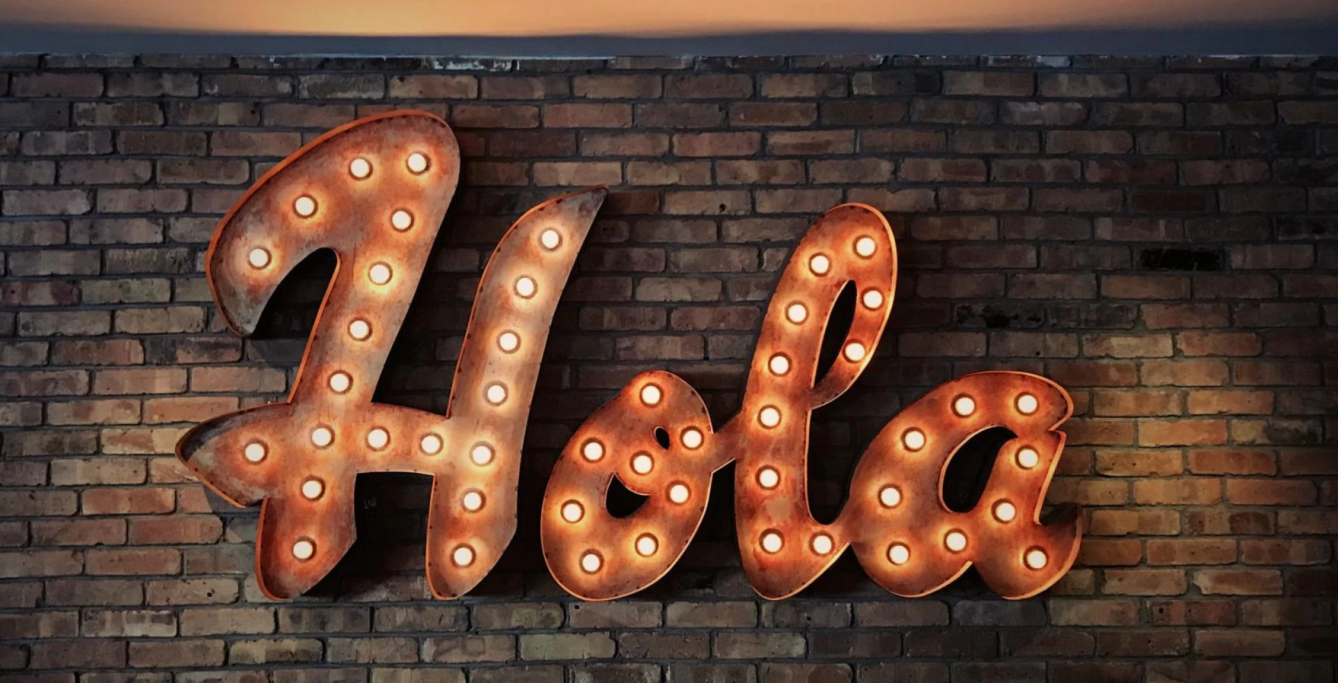 Top Tips To Help You Speak Spanish Like A Native On The Costa Del Sol - Simply Shuttles