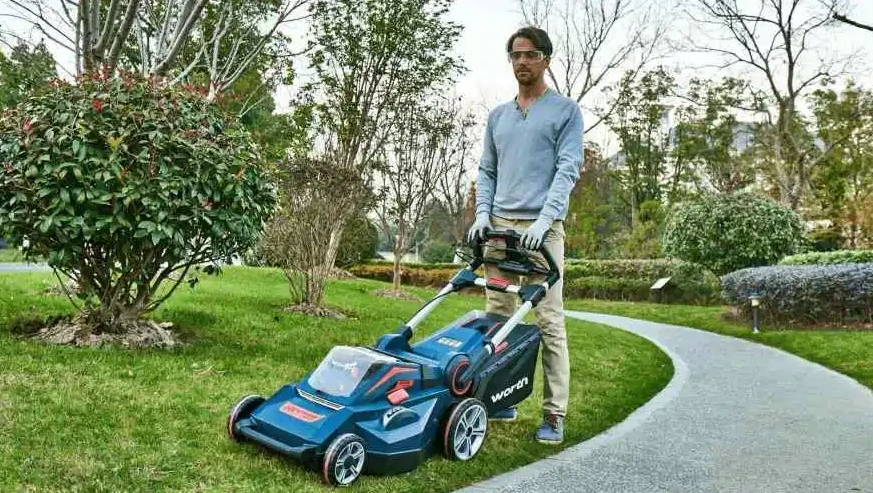 How To Choose The Best Oil For Your Lawn Mower