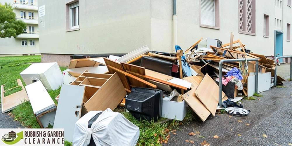 5 Benefits of Employing Grab Hire Service for Rubbish Clearance Merton