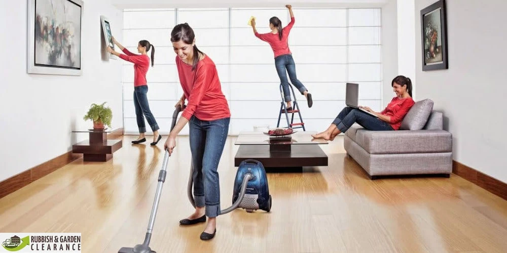 Are Landlords Or Tenants Responsible For Flat Clearance Sutton?