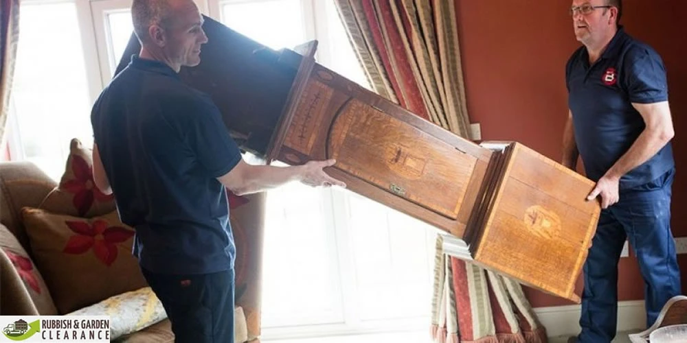 How to get ready for a flat clearance in Merton