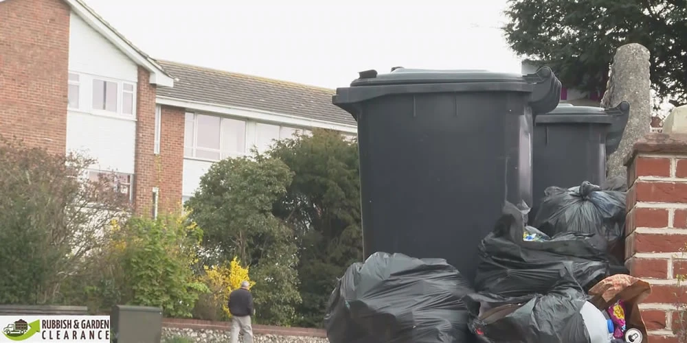 Professional rubbish clearance services in Merton