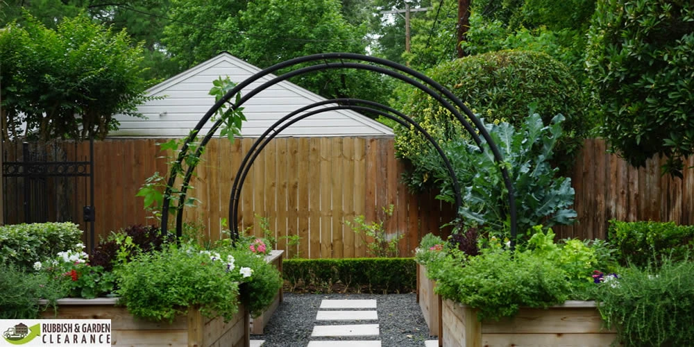 Allow garden clearance Sutton to help you with your garden waste