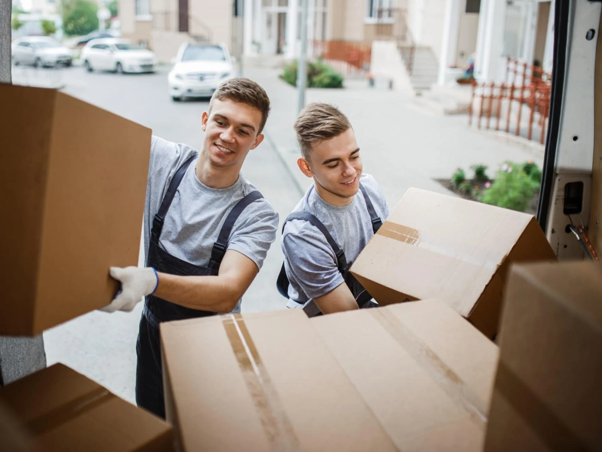 Tips for a Smooth and Stress-Free Moving and Storage Experience in San Diego