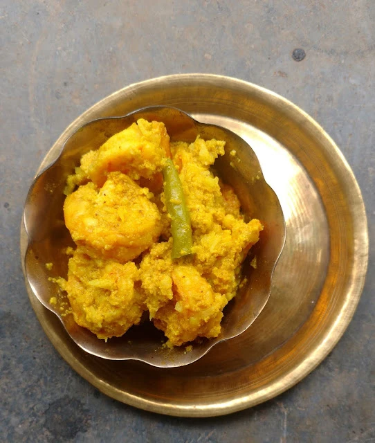 Chingri Bhaape - Bengali Style Prawns Steamed in Mustard, Poppy Seed, and Coconut