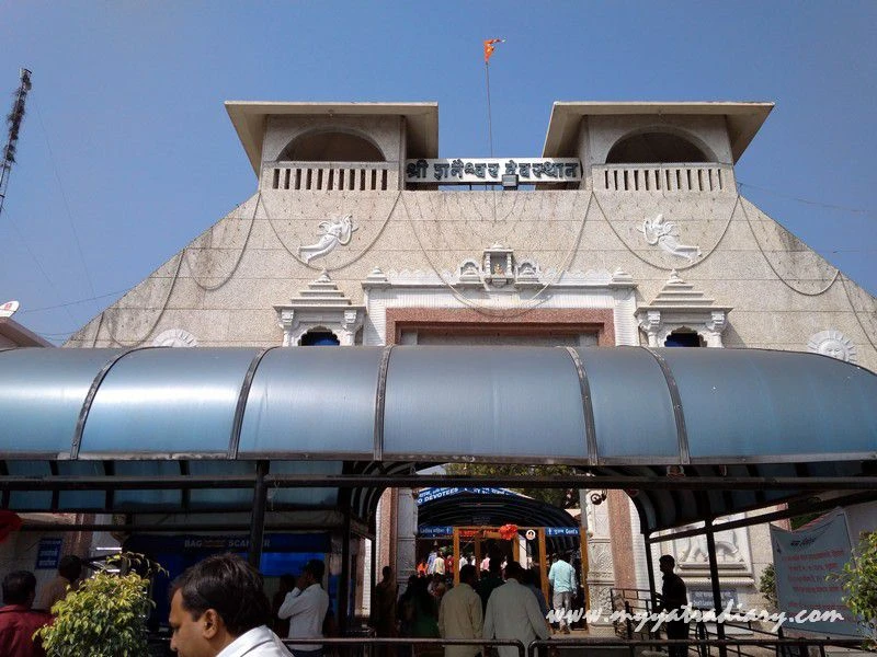 View of Shani Shinganapur Temple, Maharashtra View of Shani Shinganapur Temple, Maharashtra