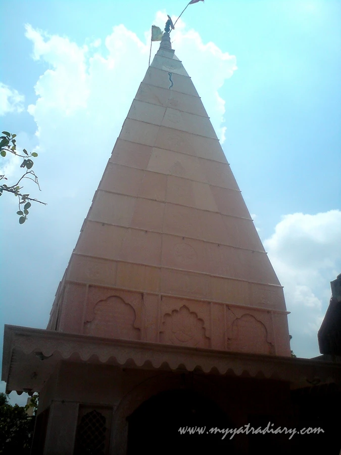 Chaurasi Khamba Temple, Lord Krishna\'s birthplace, Old Gokul Mahavan