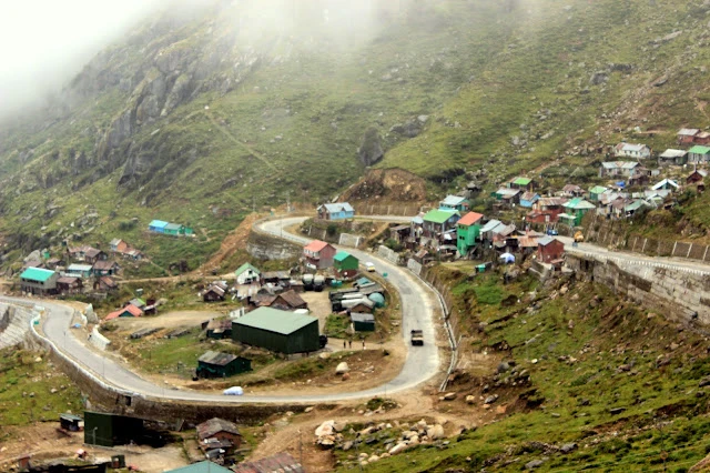 Gorgeous in Winter, Mesmerising in Fall: Tsomgo Lake | East Sikkim