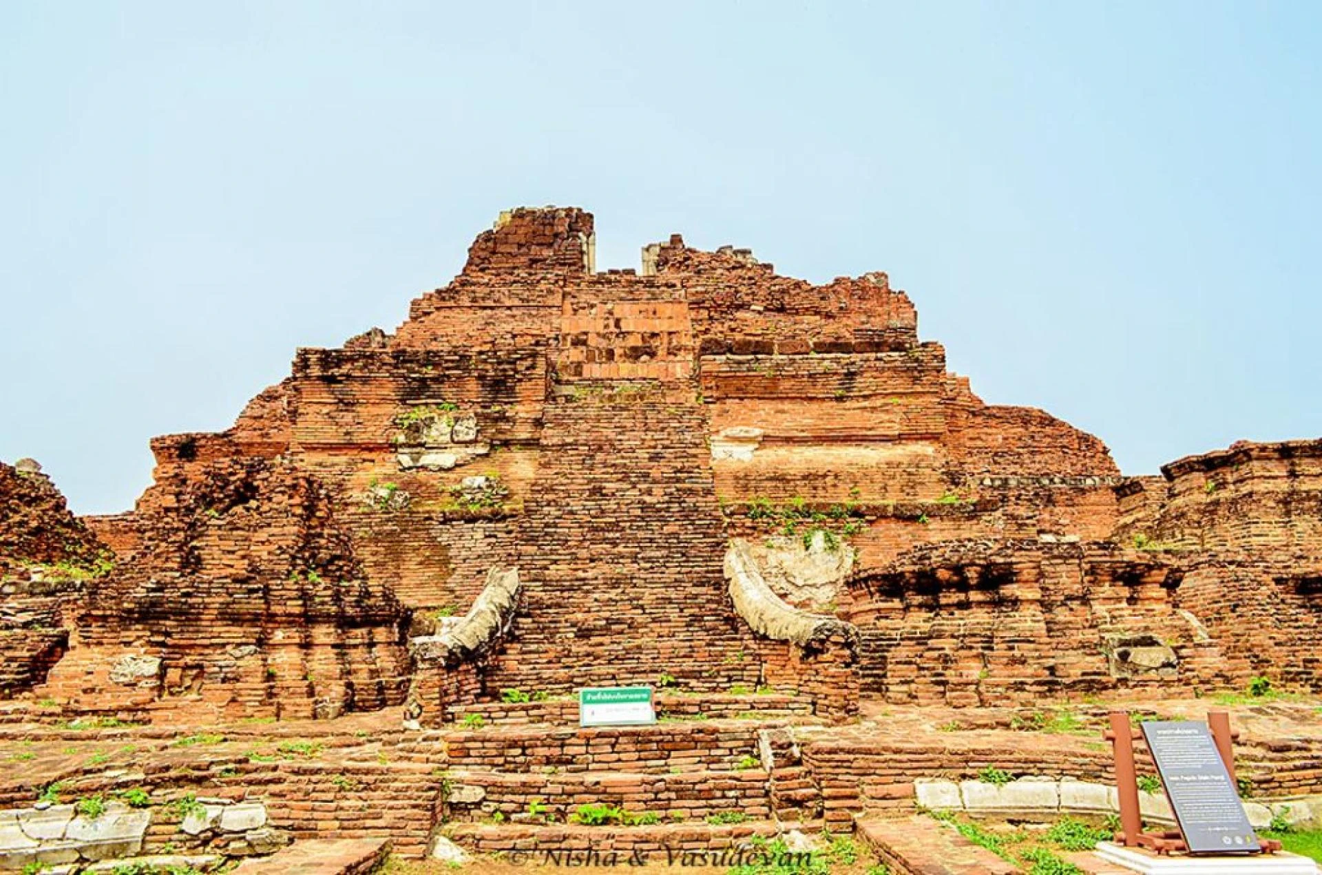 Day Trip to Ayutthaya, the First Capital of Thailand