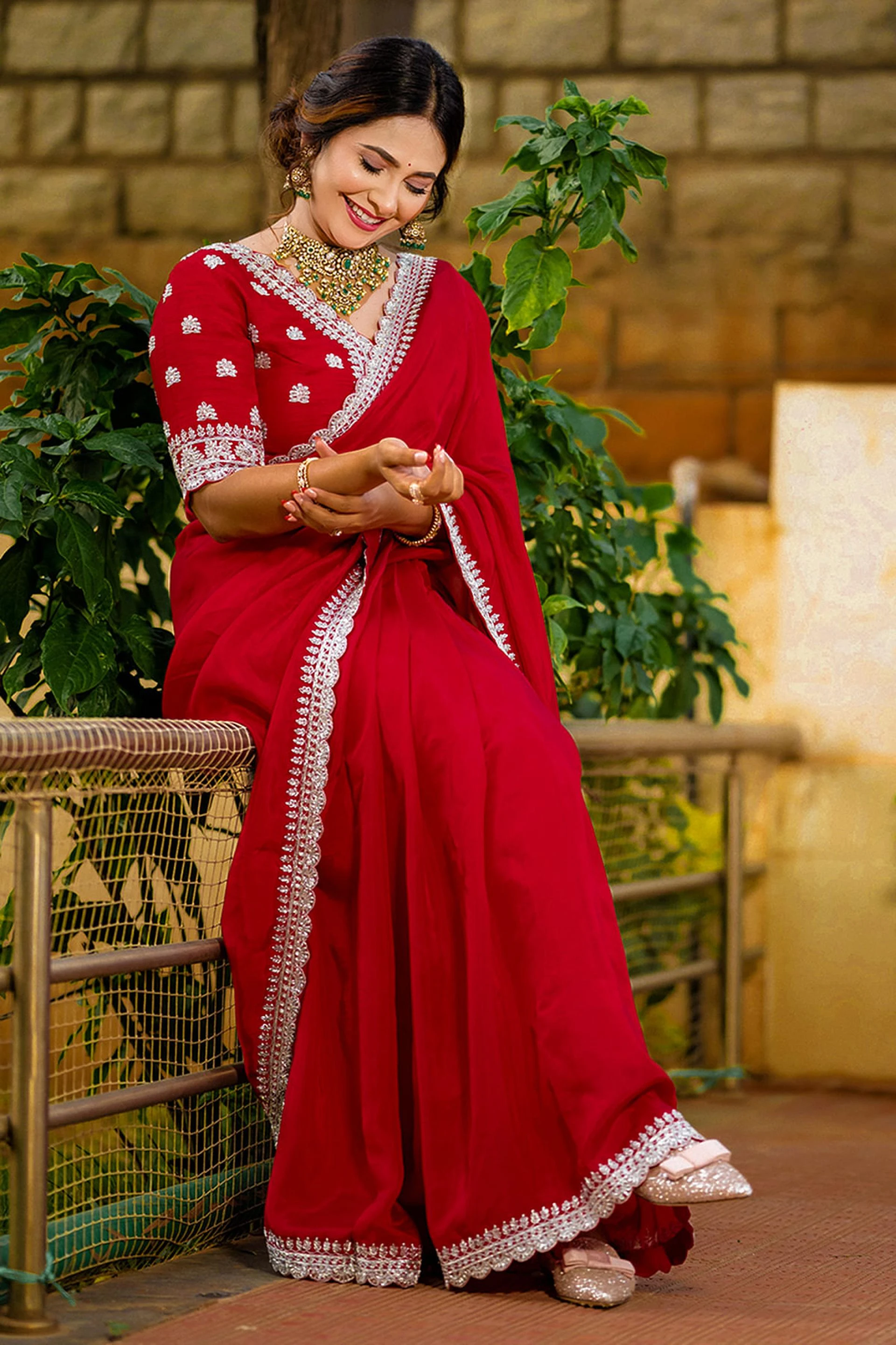 Kavya Gowda looks gorgeous in Samyakk\'s Dark Red Zardosi Embroidered Abuthai Silk Saree