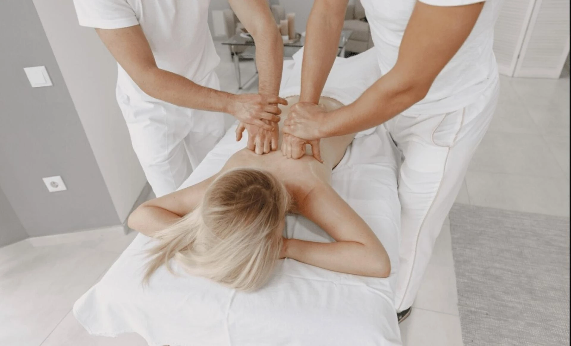 Experience Ultimate Relaxation with a 4 Hands Massage in Dubai