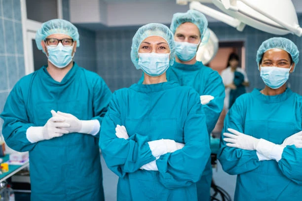 Best Plastic Surgeon in r
