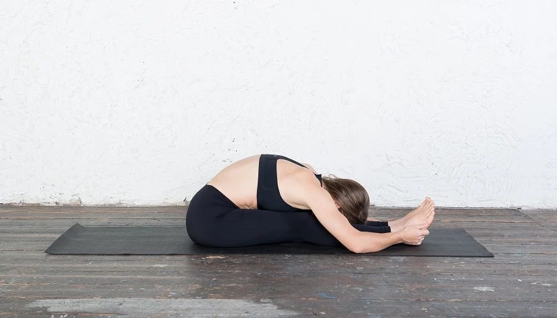 paschimottanasana
